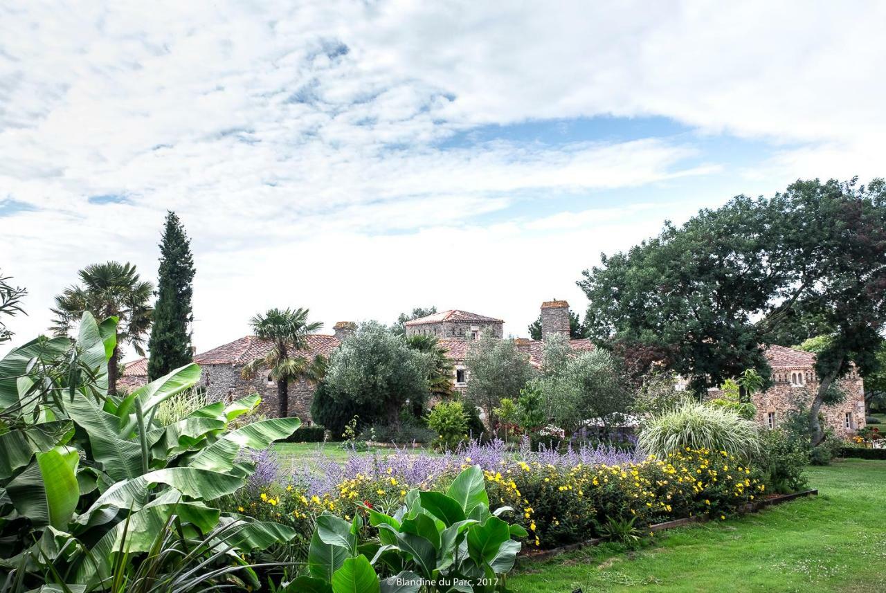 Logis De La Robliniere Bed & Breakfast Landevieille Ngoại thất bức ảnh