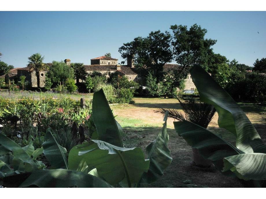 Logis De La Robliniere Bed & Breakfast Landevieille Ngoại thất bức ảnh